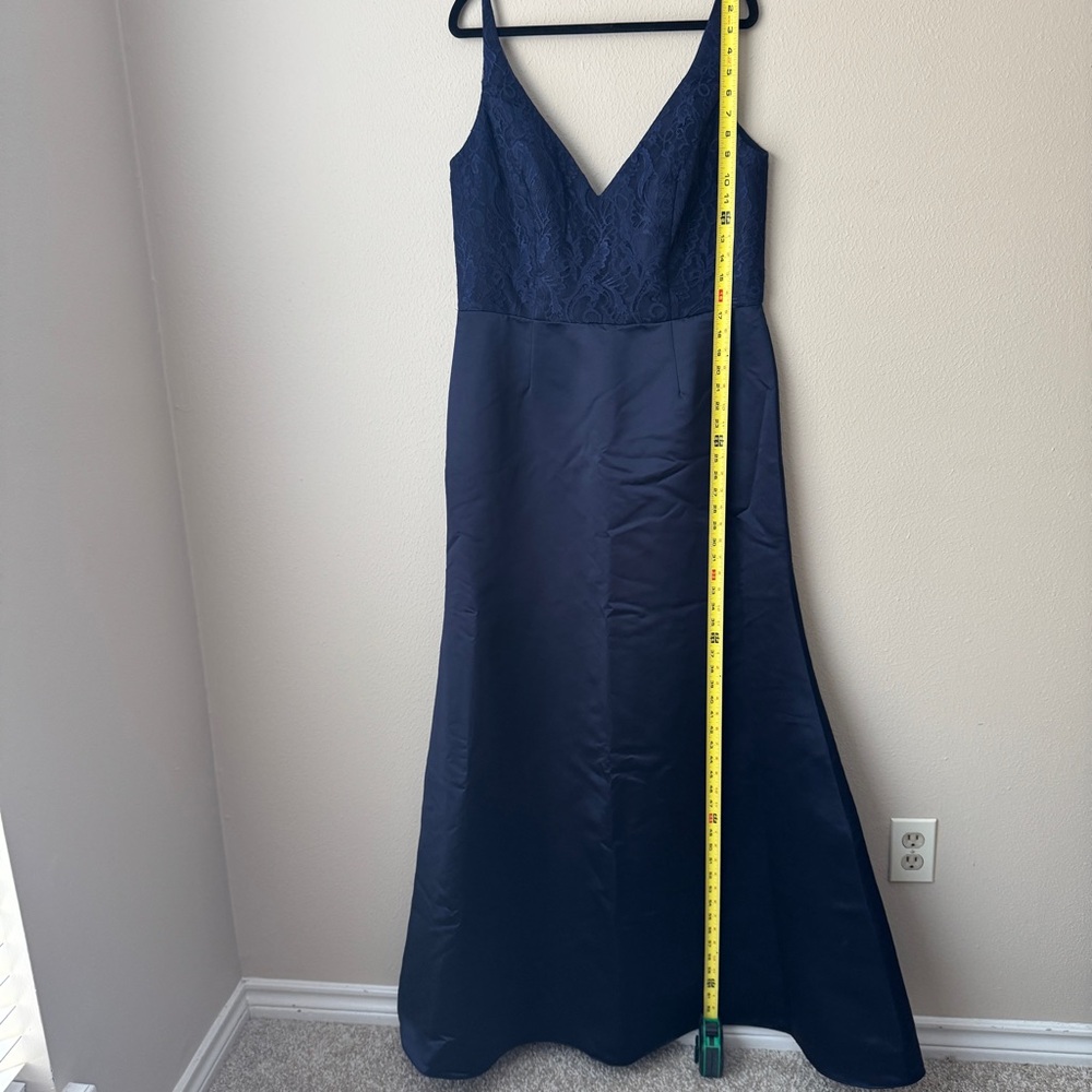 Hayley Paige Occasions V-Neck Blue Satin Lace Sleeveless Maxi Mermaid Dress 14 - Picture 8 of 16